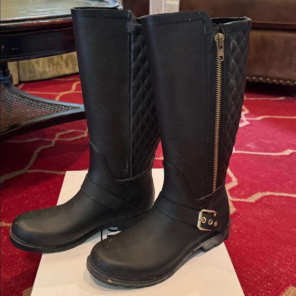 Steve Madden Black Quilted Winter Boots